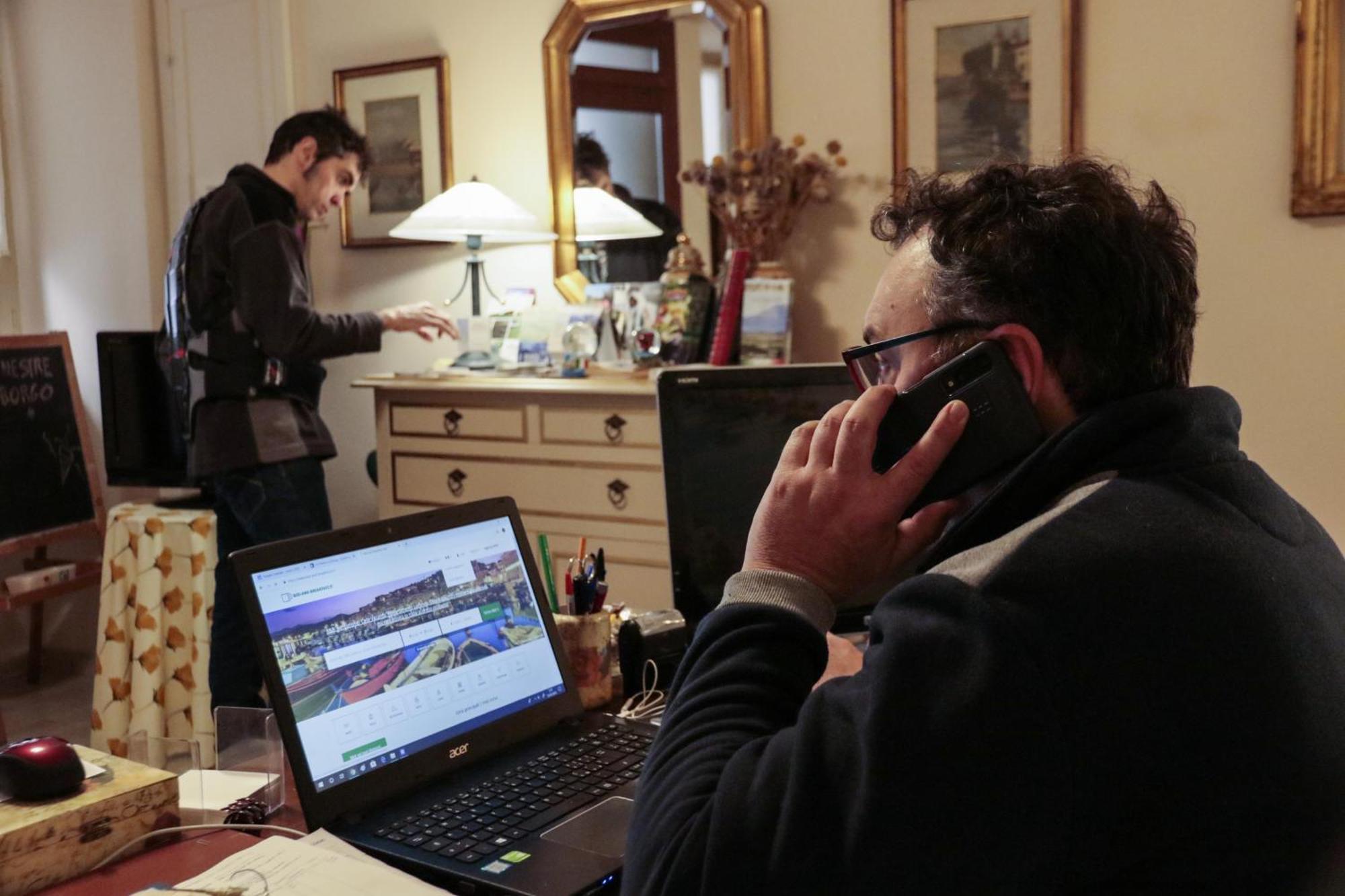Le Finestre sul Borgo Rooms Peschiera del Garda Exterior foto