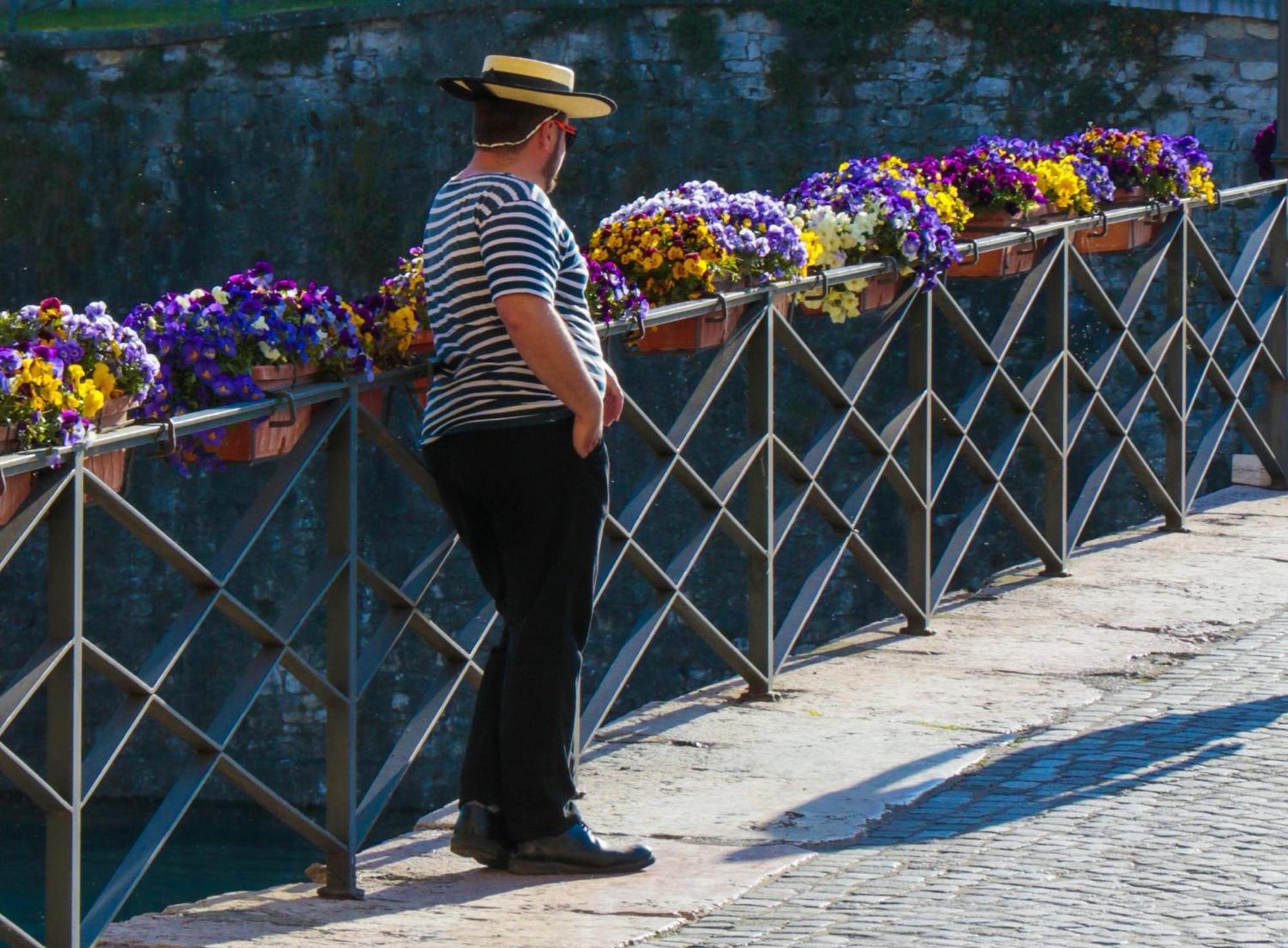 Le Finestre sul Borgo Rooms Peschiera del Garda Exterior foto