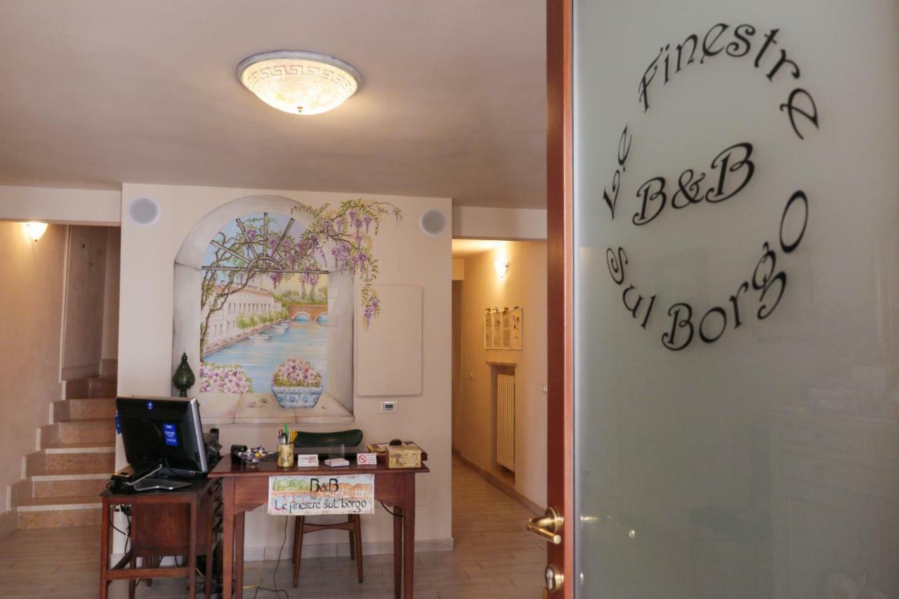 Le Finestre sul Borgo Rooms Peschiera del Garda Exterior foto