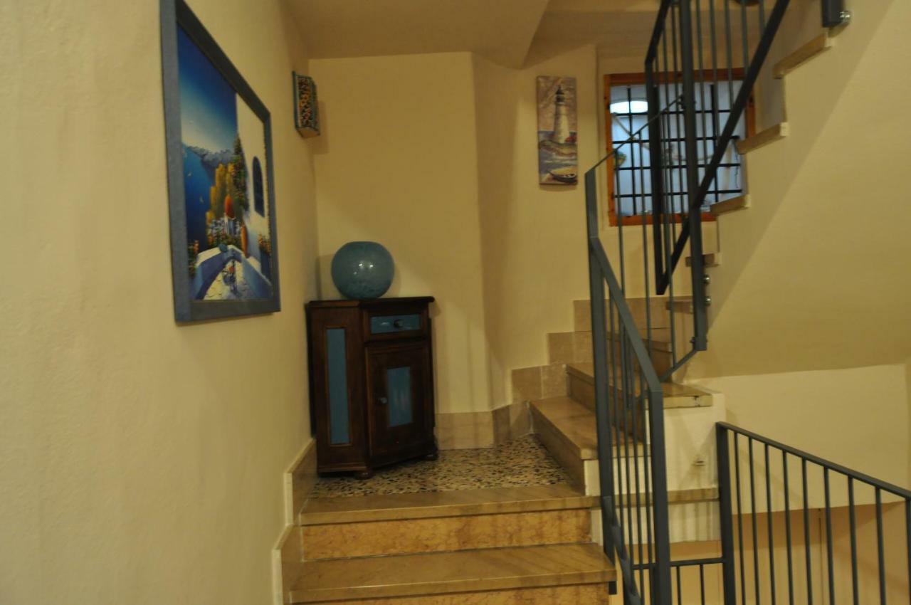 Le Finestre sul Borgo Rooms Peschiera del Garda Exterior foto