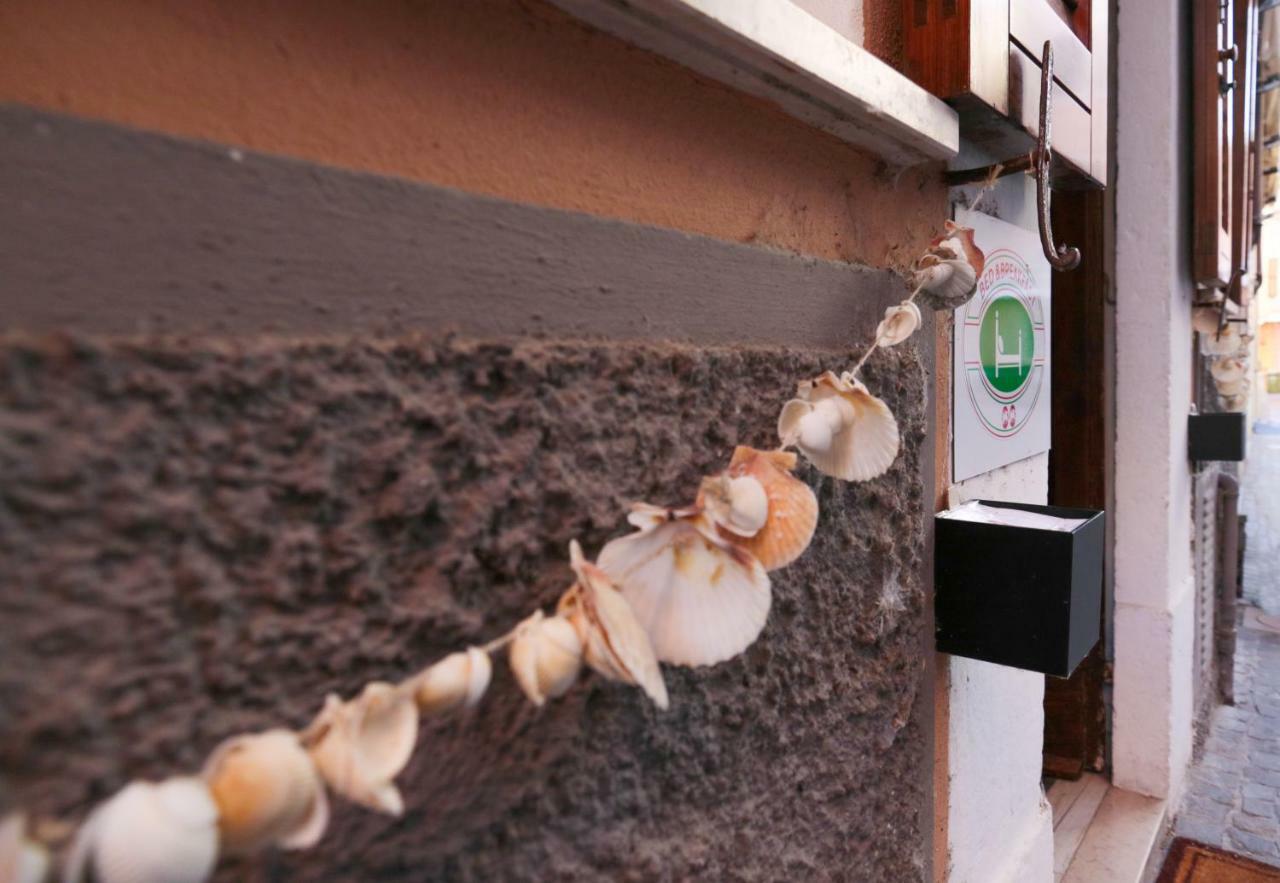 Le Finestre sul Borgo Rooms Peschiera del Garda Exterior foto
