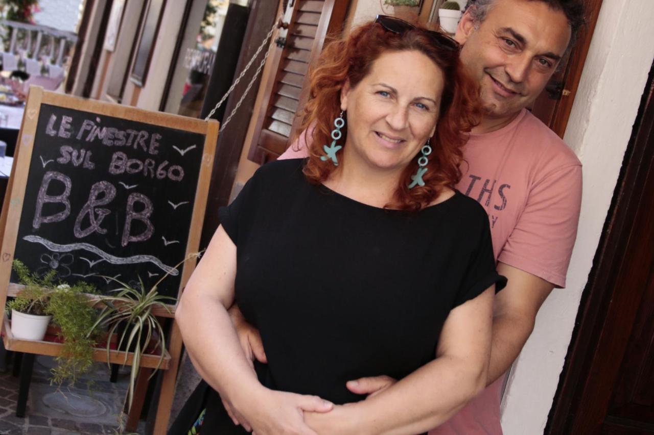 Le Finestre sul Borgo Rooms Peschiera del Garda Exterior foto